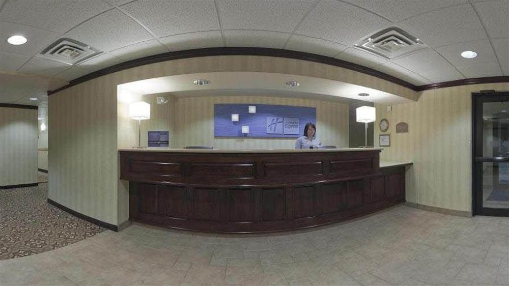 Holiday Express By Ihg